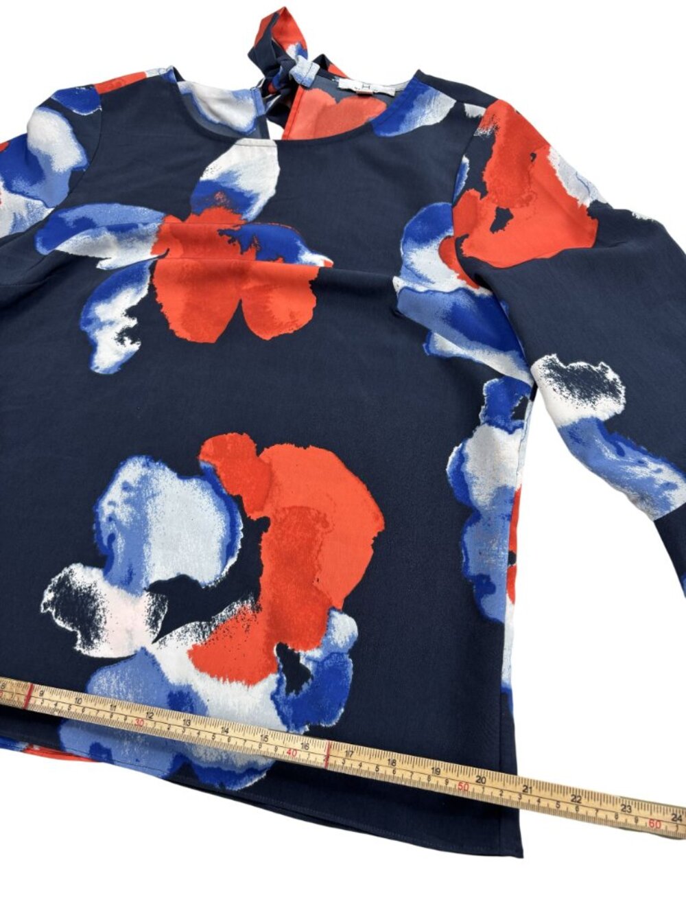 Floral Print Long-Sleeve Blouse With Tie Back & Flared Cuffs By Halston Womens M - Picture 7 of 9